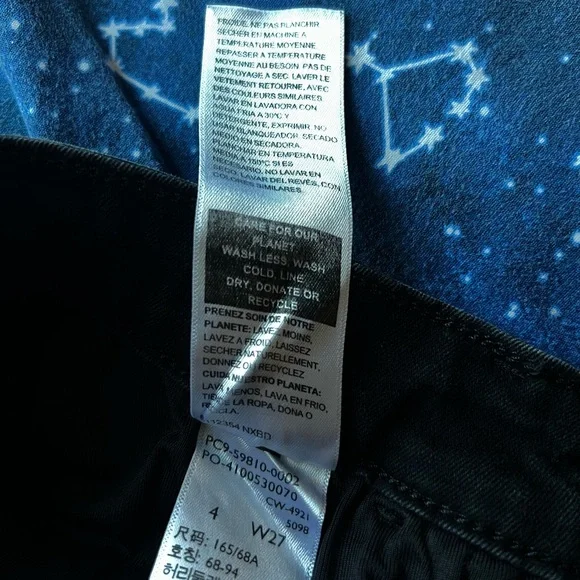 ✨Host Pick!✨ LEVI'S Denizen Ultra High Rise Super Skinny Black Jeans - Picture 4 of 5